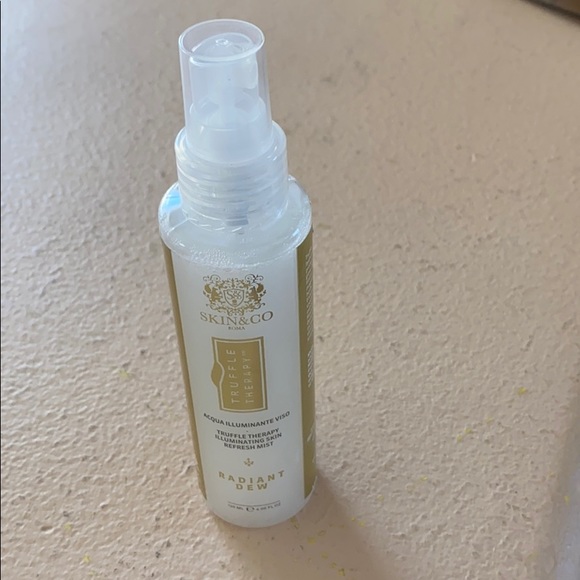 Skin & Co skin illuminating Mist